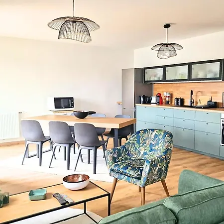 Appartement Moderne, Hyper-Centre, 2Km Des Plages Fouesnant Exterior photo