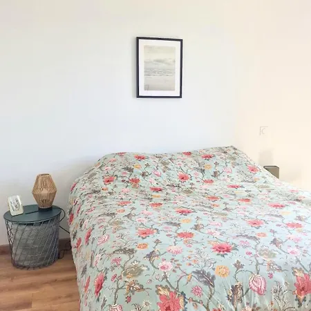 Appartement Moderne, Hyper-Centre, 2Km Des Plages Fouesnant Exterior photo