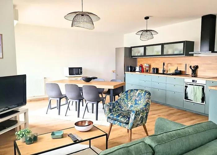 Appartement Moderne, Hyper-Centre, 2Km Des Plages