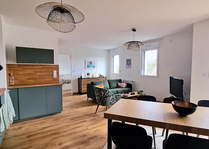 Appartement Moderne, Hyper-Centre, 2Km Des Plages
